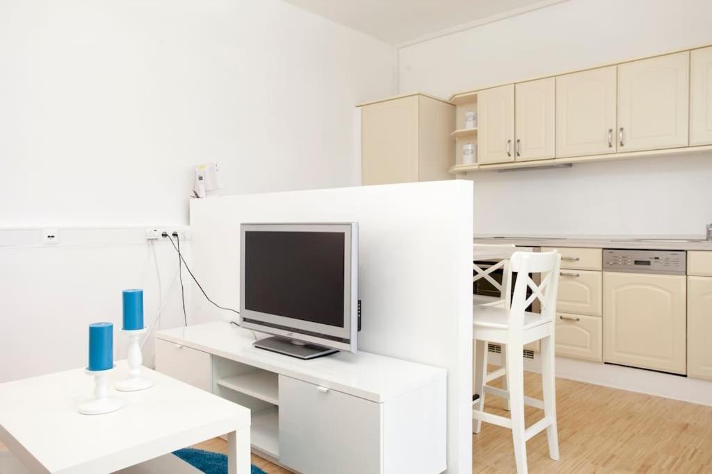 Exclusive 2-Room Souterrain Apartment Nuremberg Extérieur photo