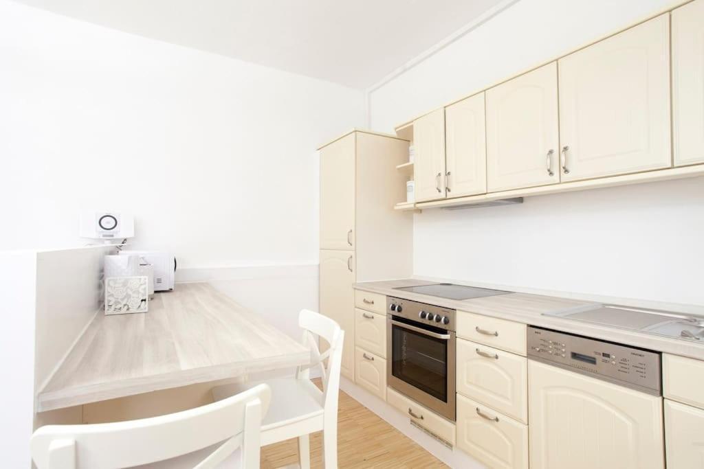 Exclusive 2-Room Souterrain Apartment Nuremberg Extérieur photo